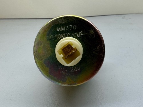 Датчик давления масла ММ370