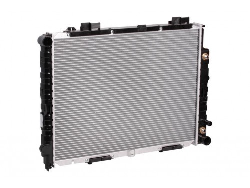 Радиатор охлаждения Mercedes-Benz E (W210) (95-) МКПП/АКПП (AC +/-) (LRc 15109) Luzar